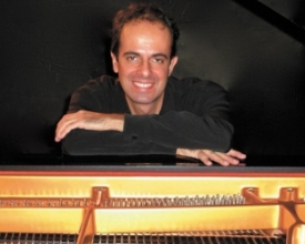 Pianista friburguense apresenta valsas brasileiras no BNDES