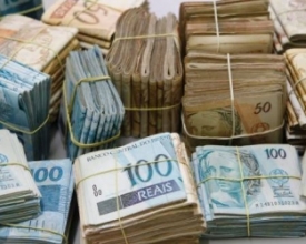 Mais de 40% dos poupadores sacaram parte de suas reservas em março