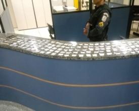 PM acaba com esquema de "drive-thru" de drogas em ônibus