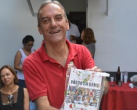 Ao mestre Eloir Perdigão, com carinho