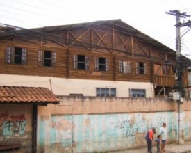 Em estado precário, escola fecha em Varginha  