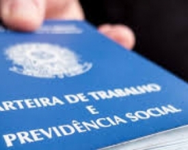 Emprego com carteira assinada teve queda maior em junho