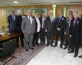 Empresários da região vão até Bolsonaro para pedir investimentos