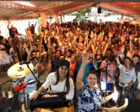 Fim de semana com rodas de samba e Flash Day de tatuagem