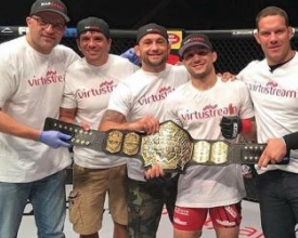Marlon Moraes vence Hill e mantém cinturão do WSOF