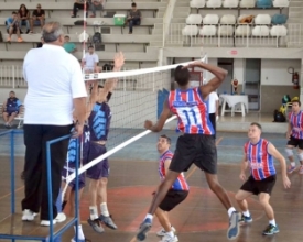 Torneio de vôlei é atração no Friburguense no fim de semana