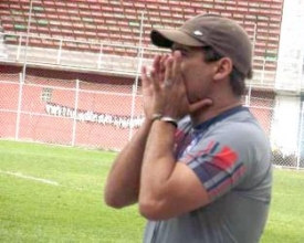 Taça, calendário e fim de jejum: Frizão decide Copa Rio contra a Lusa