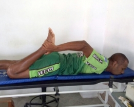 Cadão volta a andar e surpreende em recuperação da fratura