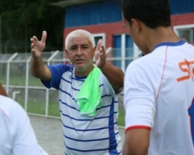 Primeiro Festival de Veteranos do Friburguense homenageia Eduardo