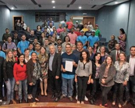 Prefeitura empossa 94 concursados 