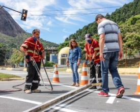 Prefeitura de Nova Friburgo faz reparos na Via Expressa