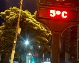 Primeira onda de frio do ano deixa Claudia Leitte gripada