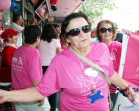 Outubro Rosa: lei municipal garante dia de folga no trabalho para exames preventivos
