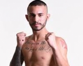 Lutador friburguense tenta bicampeonato de kickboxing neste sábado