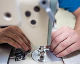 Máquina de costura adaptada para deficientes físicos vence desafio do Senai