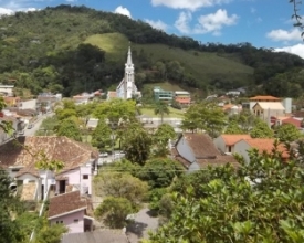 Ex-prefeito de Santa Maria Madalena e mais dois são condenados por fraude