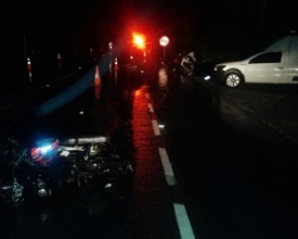 Motociclista morre ao atropelar cavalo na RJ-116
