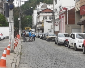 Farinha Filho reabre, Augusto Spinelli fecha