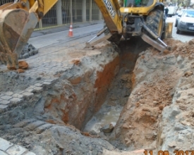 Obra que interdita trânsito no Centro deve ser encerrada até sexta