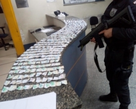 Troca de tiros em Olaria termina com traficante baleado