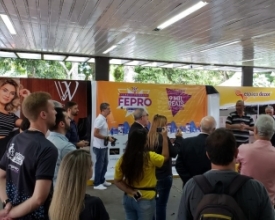 Fepro começa com movimento intenso e fila nos portões