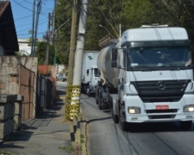 Moradores do Paissandu querem radar na descida do Viaduto