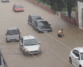 Chuva no fim de semana alagou ruas e deixou regiões sem energia elétrica