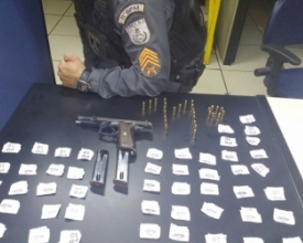Dupla é apreendida com cocaína no Santo André