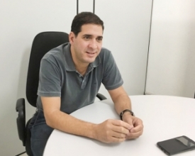 “Queremos dar aumento aos professores, mas faltam recursos”