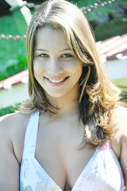Adrielly Fernandes
por Lúcio Cesar Pereira Adrielly Fernandes
por Lúcio Cesar Pereira