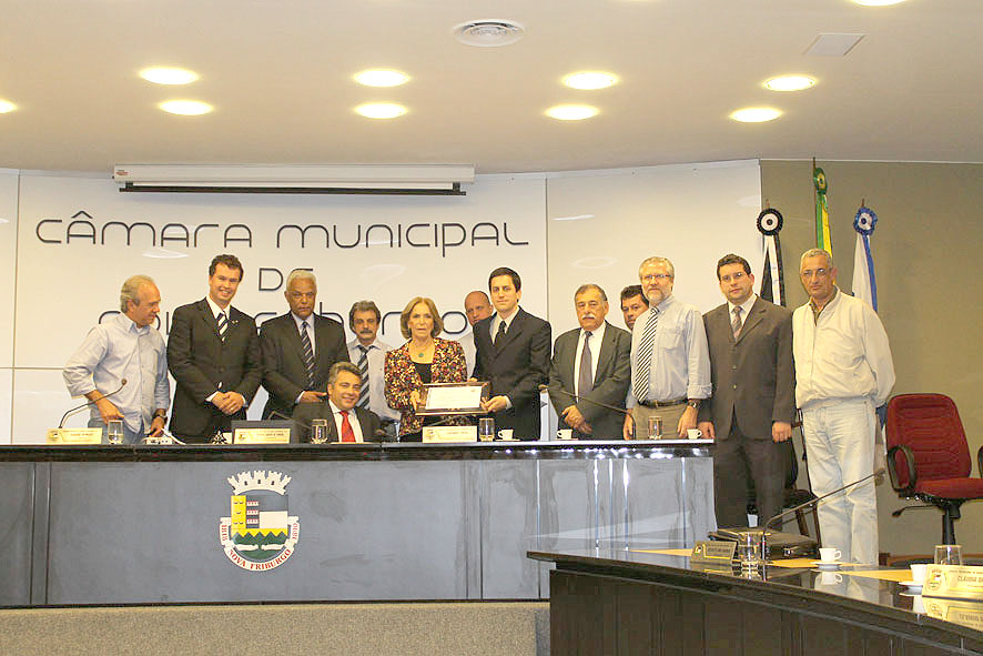 Sociais - 4 de outubro 2011 Foto de capa