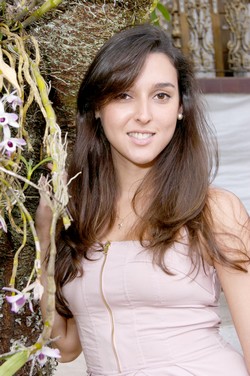Juliana
Camacho
Por Lúcio Cesar Pereira Juliana
Camacho
Por Lúcio Cesar Pereira