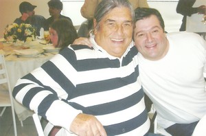 Os Pinto, Fernando e Leandro Pinto, comemorando o êxito do Festival da Truta.
Os Pinto, Fernando e Leandro Pinto, comemorando o êxito do Festival da Truta.