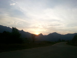 Cenas de Nova Friburgo em olhar. Não há palavras que possam descrever o pôr do sol da última sexta-feira, visto da Granja do Céu. Simplesmente digno de uma cidade rodeada por natureza