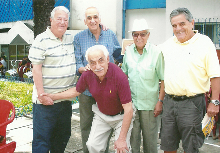 Os amigos Silvio Ruiz, Zuenir Ventura, Antonio Aucar, Salame e Tony Ventura em recente evento esportivo em nossa cidade