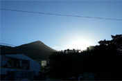 Cenas de Nova Friburgo em olhar: mais um fim de tarde espetacular. Desta vez, em Olaria. Um espetáculo da natureza iniciando a primavera! Cenas de Nova Friburgo em olhar: mais um fim de tarde espetacular. Desta vez, em Olaria. Um espetáculo da natureza iniciando a primavera!