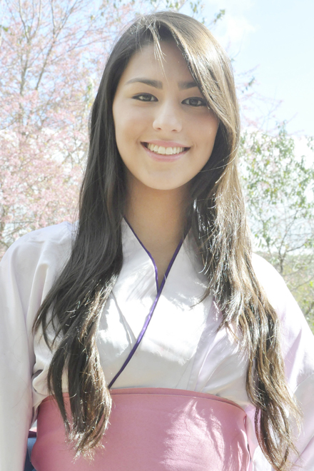 Luana Matsuoka
por Lúcio Cesar Pereira Luana Matsuoka
por Lúcio Cesar Pereira