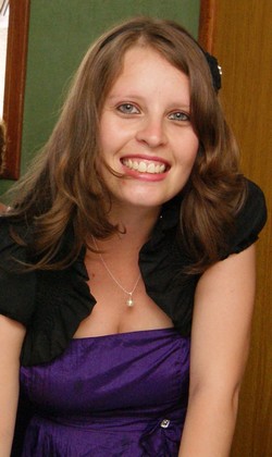 Paloma
Goulart
Por Lúcio Cesar Pereira Paloma
Goulart
Por Lúcio Cesar Pereira