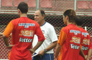 ESPORTES - Frizão mira o G-2