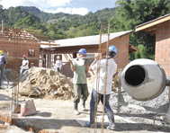 Famílias reconstruídas pela generosidade