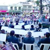 Banda Euterpe Friburguense faz concerto na praça de Olaria