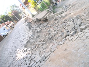 Na estrada de São Geraldo, dificuldade de acesso