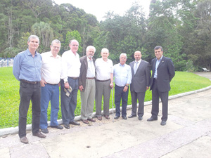 Cônsul da Bélgica visita Country Clube para conhecer projeto cultural