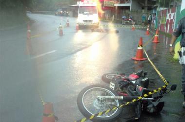 Motociclista morre em acidente na RJ-116, em Mury