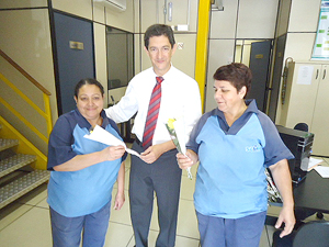 Flores na delegacia