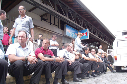 Greve dos rodoviários é parcial