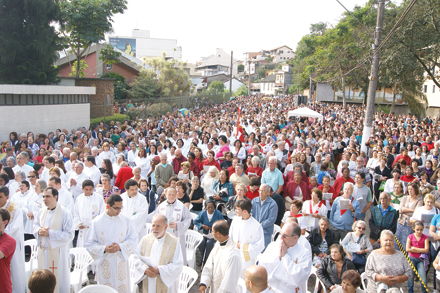 Corpus Christi registra recorde de público em inesquecível demonstração de fé  