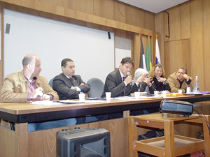 Conselho de idosos se reúne para debater políticas voltadas à terceira idade