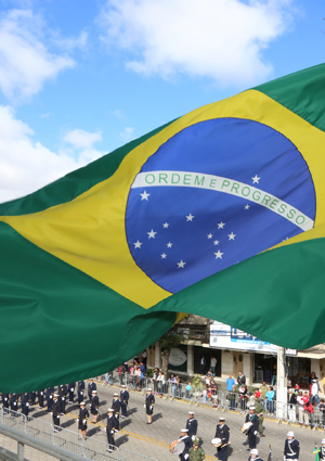 Desfile na Alberto Braune marca os 192 anos de Independência do Brasil