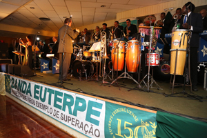 Baile da Euterpe homenageia mais dez personalidades com a comenda “Embaixadores do Sesquicentenário”